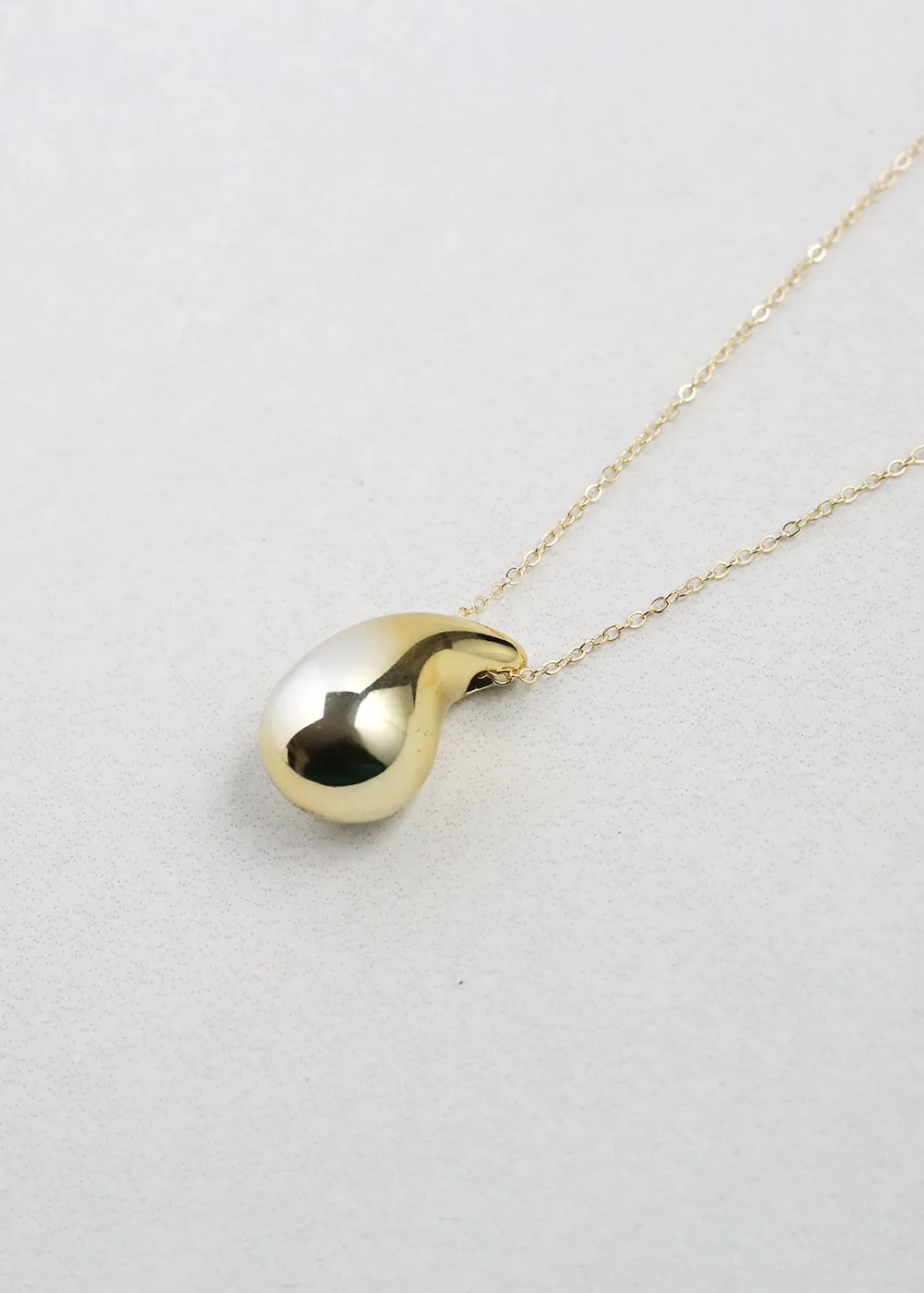 Elegant Drop Pendant Necklace
