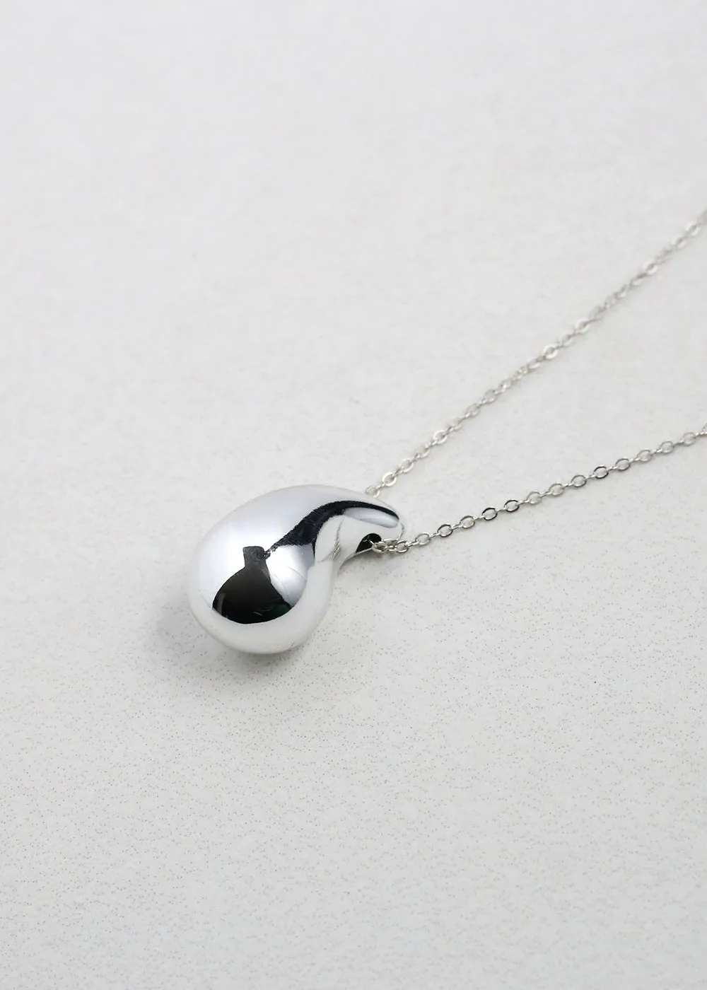 Elegant Drop Pendant Necklace