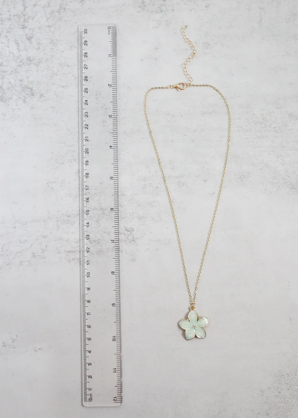 Floral Pendant Necklace