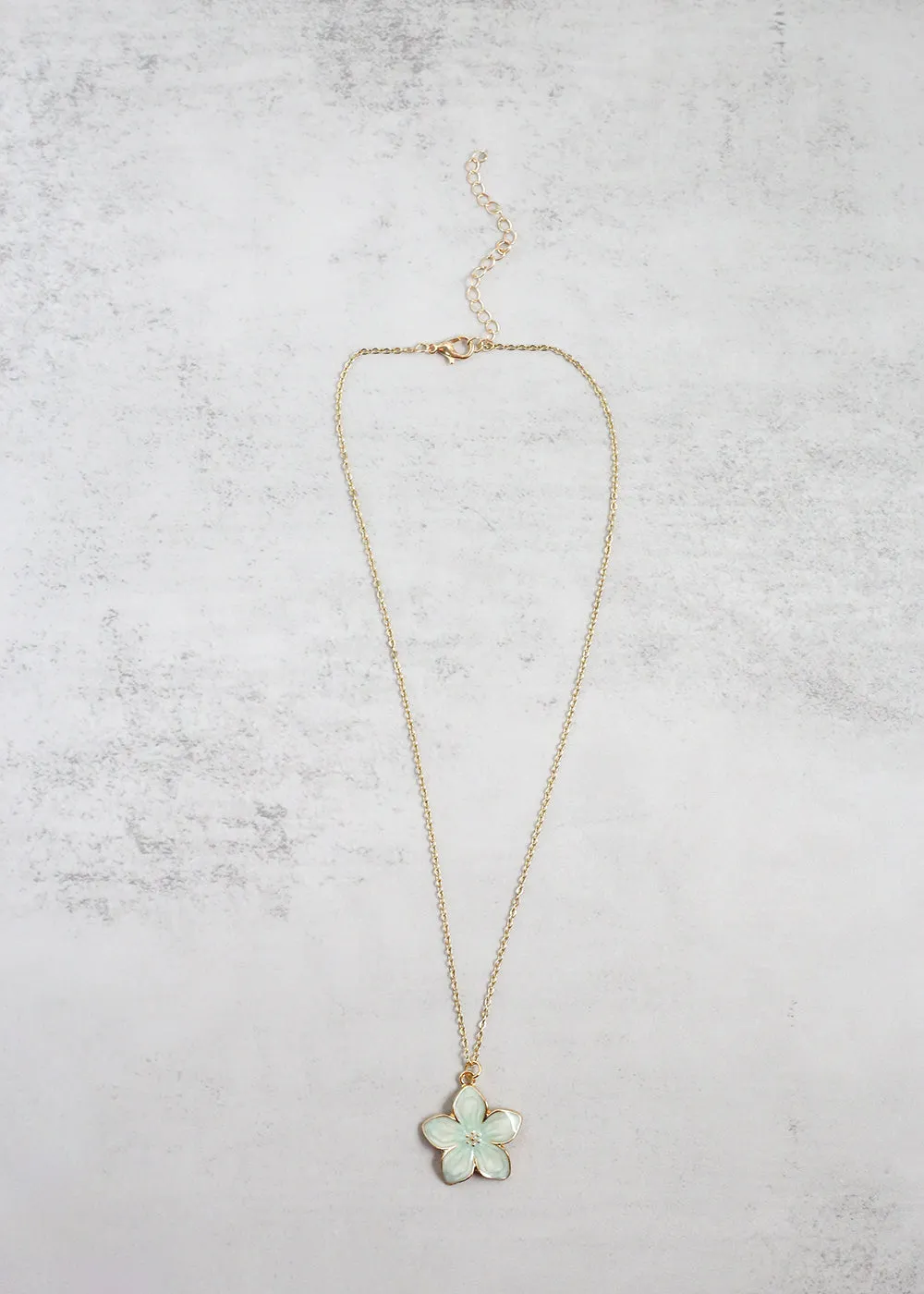 Floral Pendant Necklace