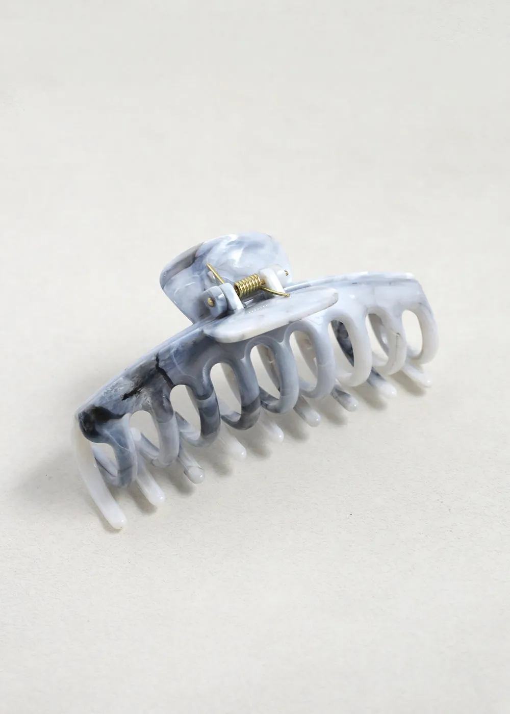 Marbled Hair Claw Clips