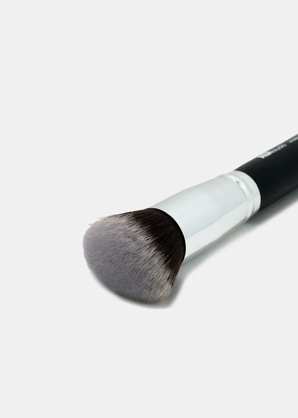 The F4 & E104 Kabuki Brush Duo